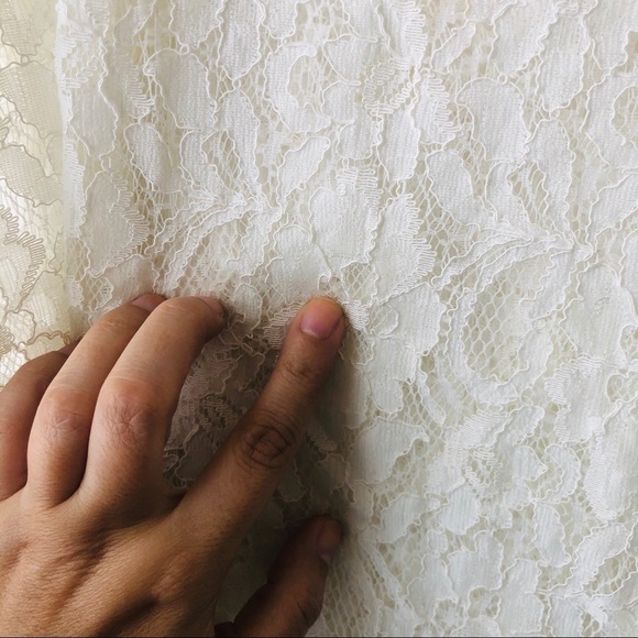 ๐ 4/$25! Forever 21 Lace and Bead Sheer Tank Top - Picture 4 of 6